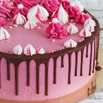 pink-strawberry-cream-cake-half-kg_1(2)